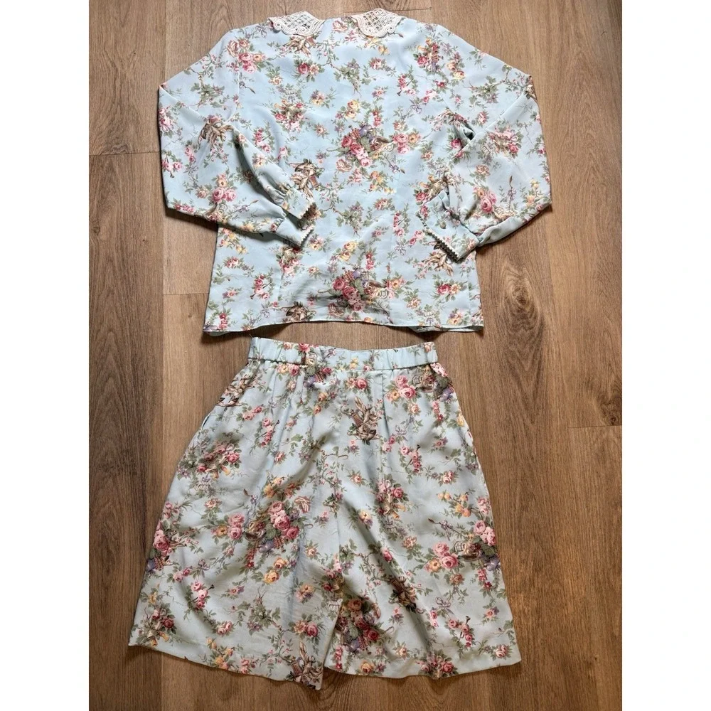 Vintage Eagle River Traders 2 piece set blue‎ floral lace